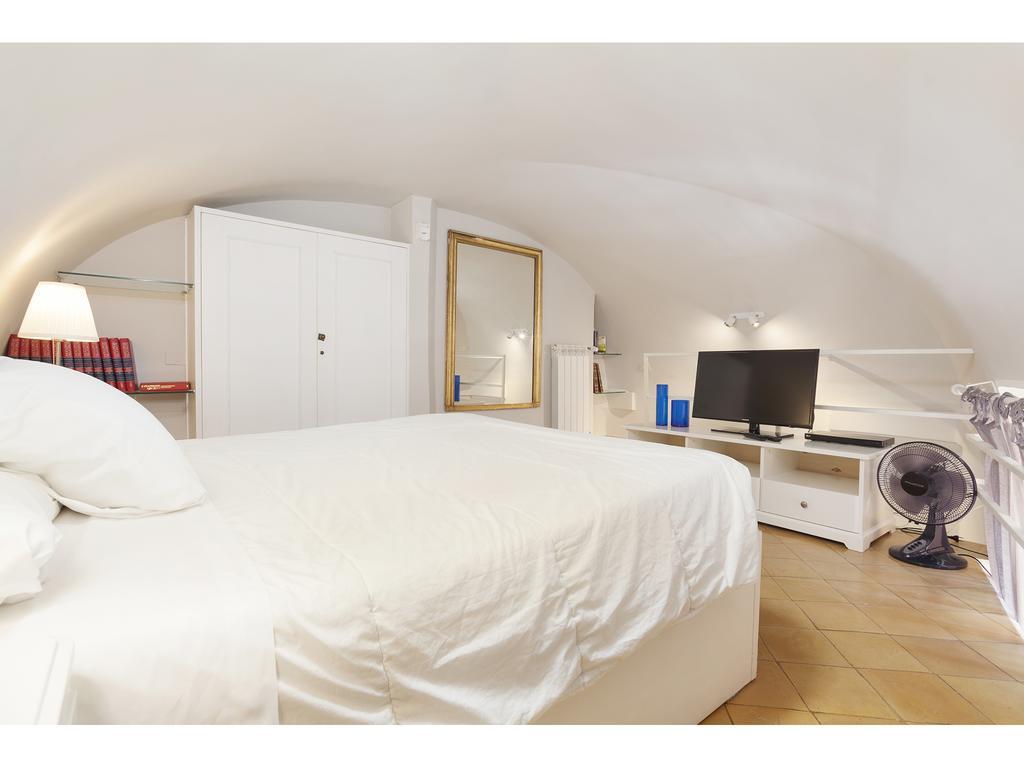 Apartment Via Giulia Rome Exterior photo